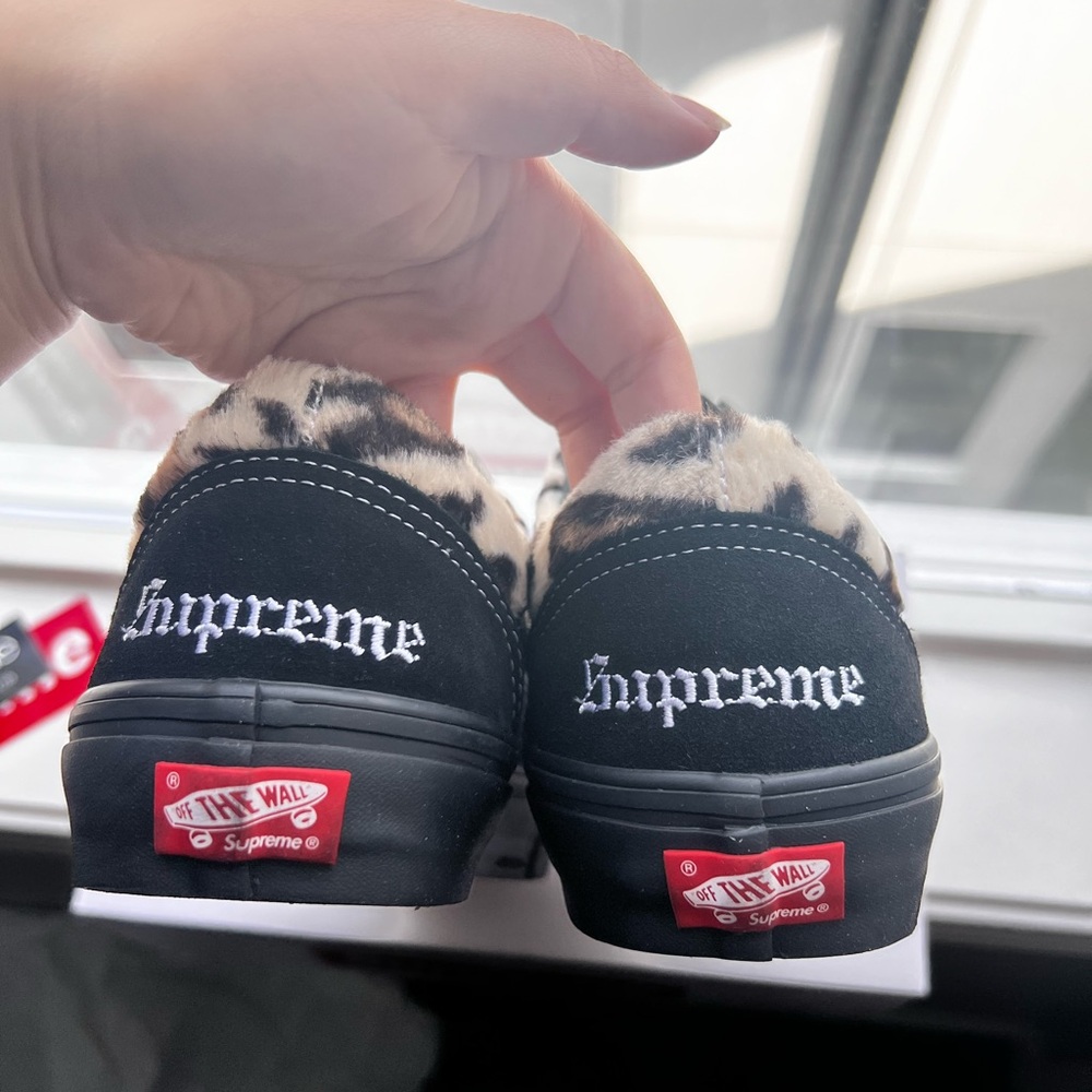 Supreme vans leopard black size 10.5 - Picture 2 of 6